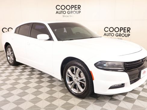 Used 2022 Dodge Charger SXT AWD/4WD image 1