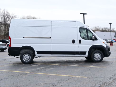 New 2025 RAM ProMaster 2500 w/ Cold Weather Group FWD image 10
