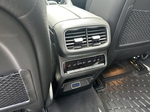 Certified 2025 Mercedes-Benz GLS 580 4MATIC image 26