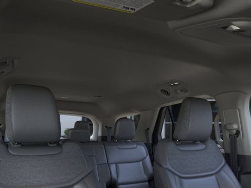 New 2026 Ford Explorer Active w/ Active Comfort Package AWD/4WD image 23