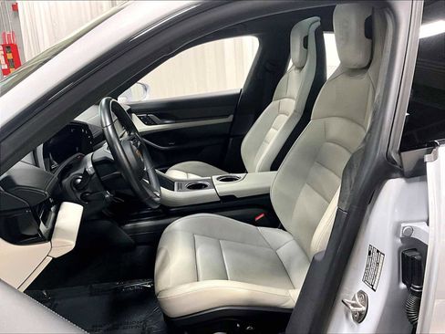 Used 2022 Porsche Taycan Turbo S image 8