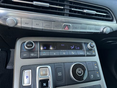 Used 2022 Hyundai Palisade Limited image 31