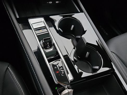 New 2026 Volkswagen Atlas SE image 15