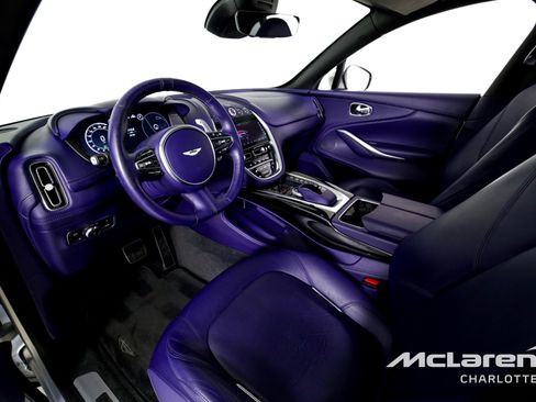 Used 2021 Aston Martin DBX image 12