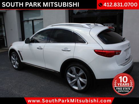 Used 2014 INFINITI QX70 AWD w/ Sport Technology Package image 6