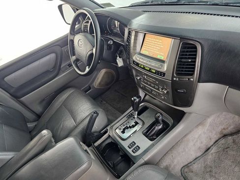 Used 2003 Toyota Land Cruiser AWD/4WD image 11