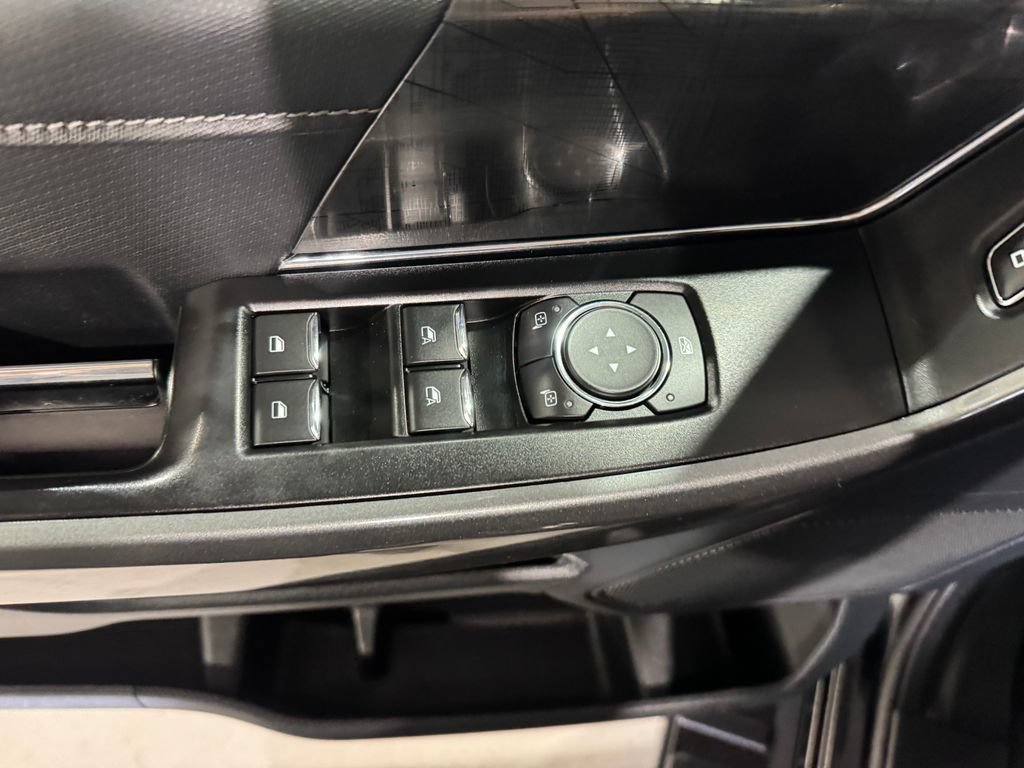 Used 2022 Ford F150 XLT w/ Equipment Group 301A Mid AWD/4WD image 18