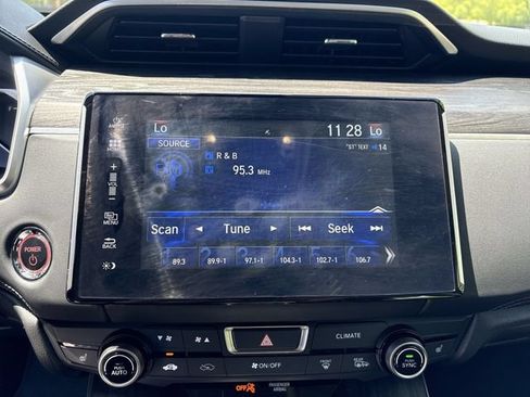 Used 2018 Honda Clarity Plug-In Hybrid image 16
