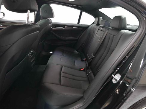 Used 2019 BMW 530i xDrive AWD/4WD image 11