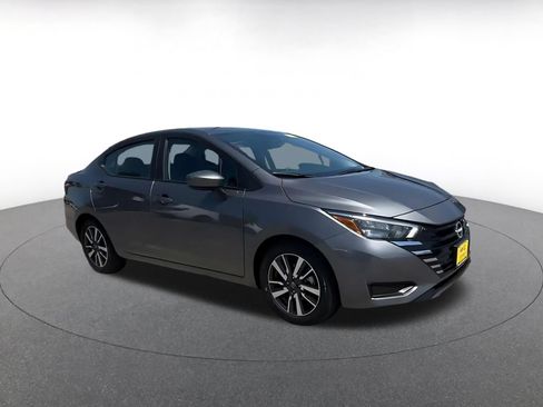 Used 2025 Nissan Versa SV FWD image 2