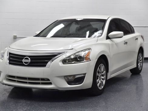 Used 2013 Nissan Altima 2.5 S image 7