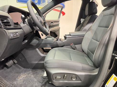 New 2026 GMC Terrain AT4 w/ Convenience Package III AWD/4WD image 8