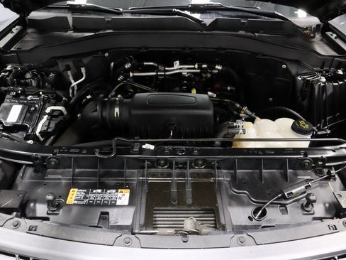 Certified 2023 Ford Explorer XLT w/ Equipment Group 202A image 19