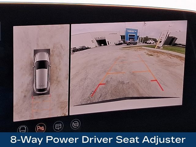 Used 2025 Cadillac Optiq Luxury 2 w/ LPO, Floor Liner Package AWD/4WD image 13