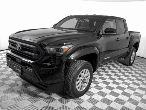 Used 2024 Toyota Tacoma SR5 image 9