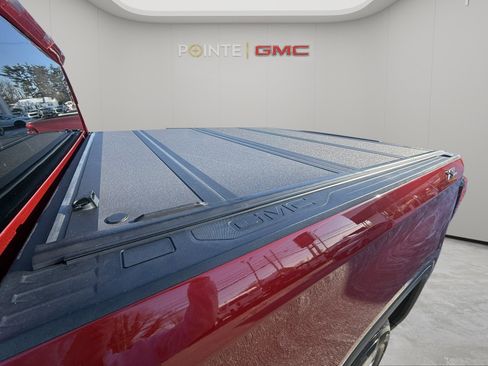 Used 2022 GMC Sierra 1500 SLT w/ SLT Premium Package image 28