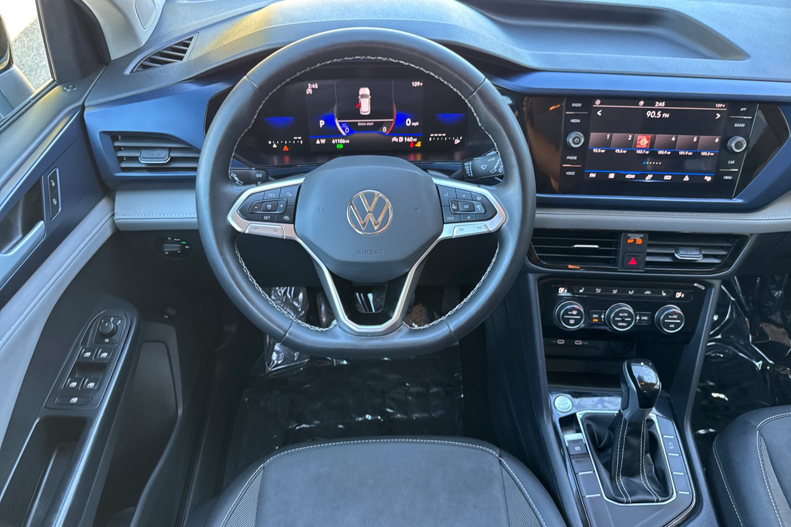 Used 2024 Volkswagen Taos SE FWD image 17