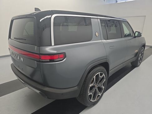 Used 2024 Rivian R1S Adventure AWD/4WD image 5