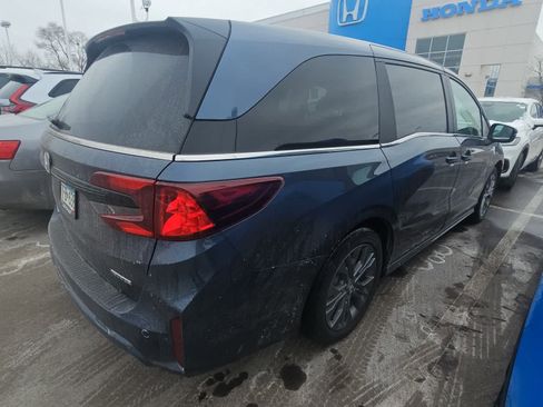 Used 2026 Honda Odyssey Touring image 3