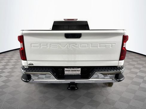 Used 2025 Chevrolet Silverado 2500 LT AWD/4WD image 6