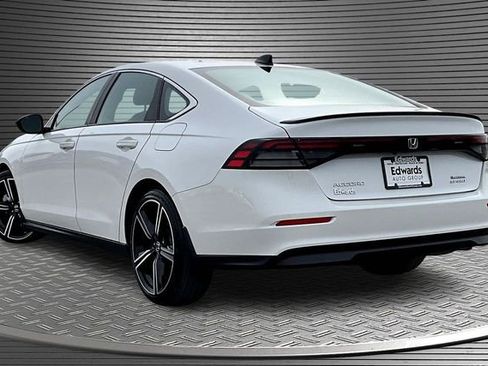 Used 2023 Honda Accord Sport image 4