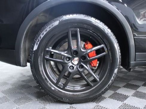 Used 2012 Porsche Cayenne image 4