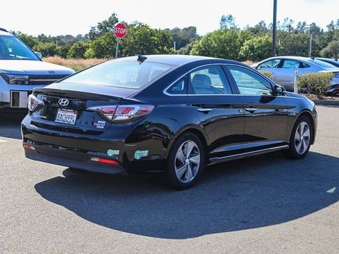 Used 2016 Hyundai Sonata Limited FWD image 5