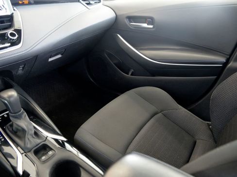 Used 2020 Toyota Corolla SE image 26