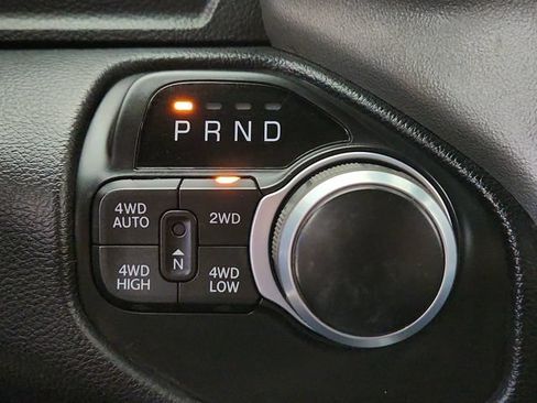 Used 2022 RAM 1500 Big Horn AWD/4WD image 14