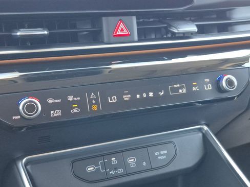 New 2026 Kia Carnival SX Prestige image 24