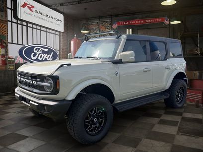 New 2025 Ford Bronco Outer Banks