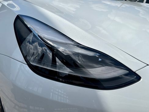 Used 2022 Tesla Model 3 image 29