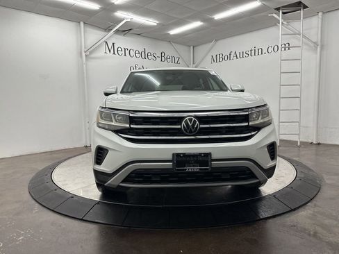 Used 2021 Volkswagen Atlas Cross Sport SE AWD/4WD image 2