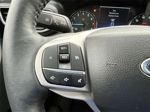 Certified 2023 Ford Explorer XLT w/ Equipment Group 202A image 31