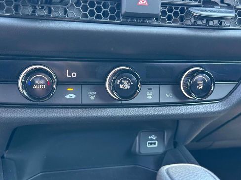 Certified 2024 Honda HR-V LX image 23