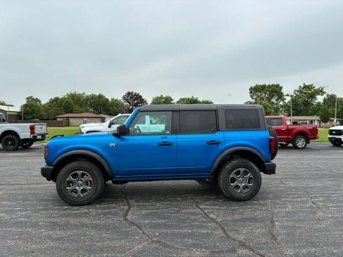Used 2023 Ford Bronco Black Diamond AWD/4WD image 2