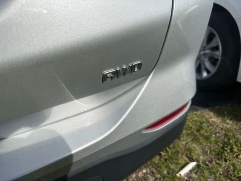 Used 2022 Chevrolet Equinox LS image 10