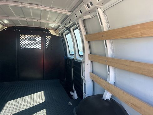 Used 2024 GMC Savana 2500 Work Van w/ Driver Convenience Package image 8