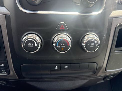 Used 2019 RAM 1500 Express w/ Express Value Package AWD/4WD image 13