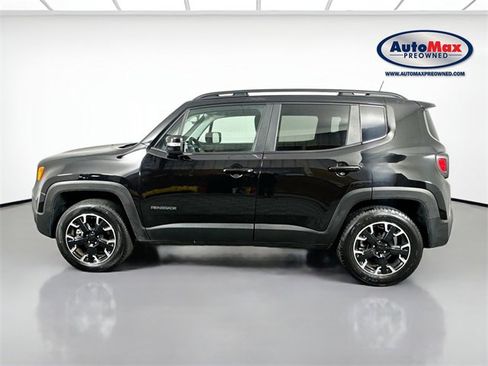 Used 2023 Jeep Renegade Latitude image 8