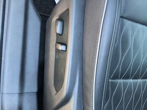 Used 2023 Buick Envision Avenir FWD image 26