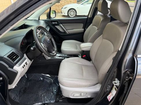 Used 2014 Subaru Forester 2.5i Limited AWD/4WD image 6