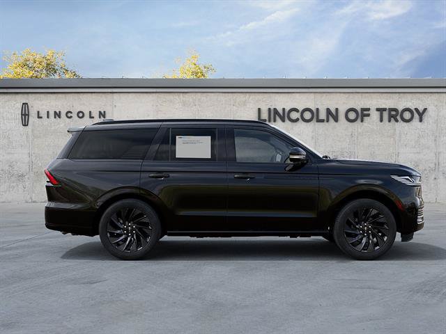 New 2027 Lincoln Navigator Reserve w/ Jet Appearance Package AWD/4WD image 5