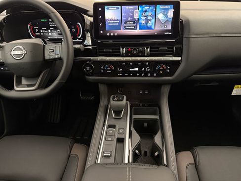 New 2026 Nissan Pathfinder Platinum FWD image 20