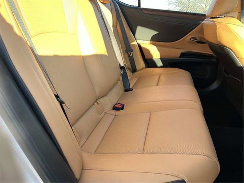 Certified 2025 Lexus ES 300h 300h image 23