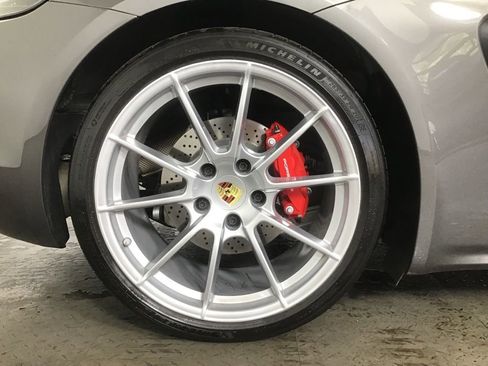 Certified 2024 Porsche 718 Cayman GTS RWD image 13