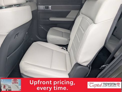 Used 2024 Hyundai Santa Fe Calligraphy AWD/4WD image 14