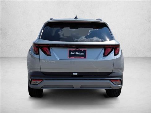 Used 2026 Hyundai Tucson SEL FWD image 6