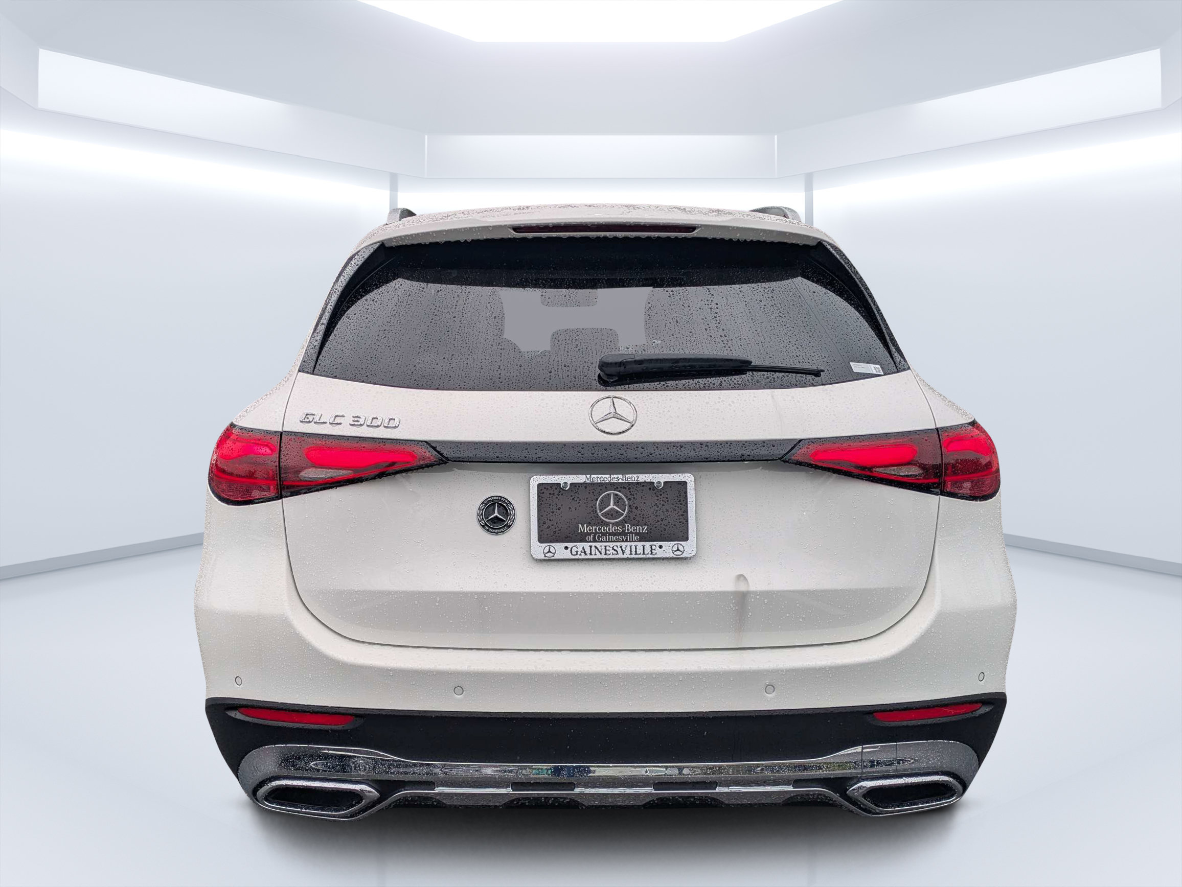 Certified 2025 Mercedes-Benz GLC 300 image 4