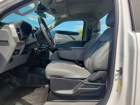 Used 2021 Ford F150 XL RWD image 8